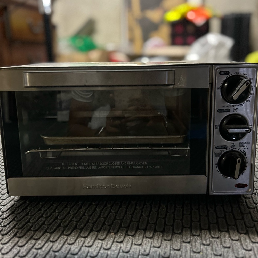Hamilton Beach Silver Toaster Oven